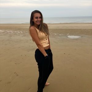 Meet your Posher, Nikki